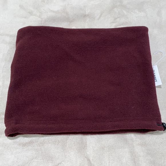 Women’s Old Navy Neck Scarf - Picture 4 of 4